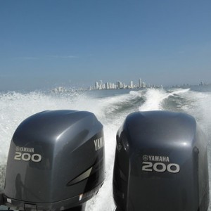 Big speedboat engines Big speedboat engines